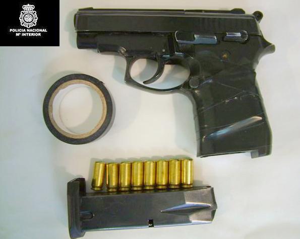 Detenido por cuatro atracos, dos en Santander y dos en Torrelavega