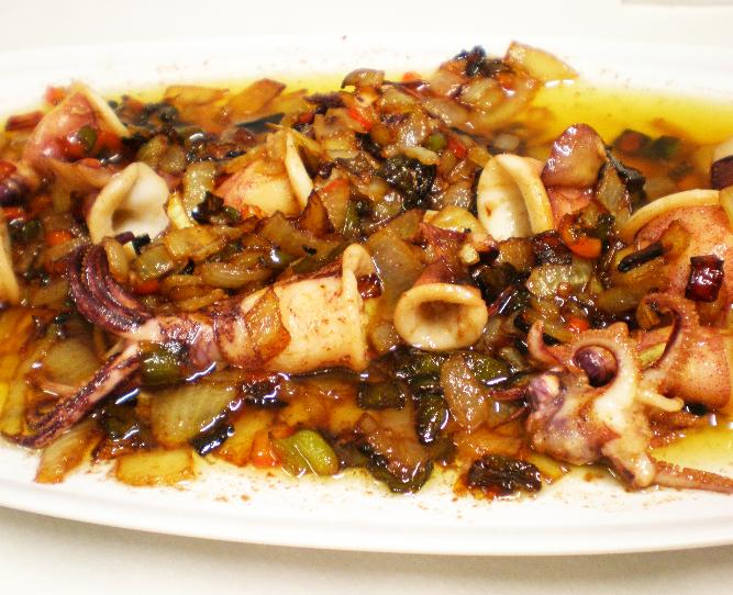 Restaurante del Barrio Pesquero La Bajura, (Casa Avelino)