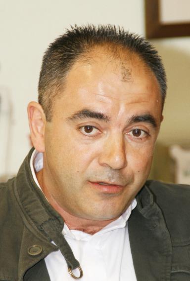 El militante del PRC Manuel Acereda tacha de «increíble» que Quintanilla «insulte o menosprecie públicamente» a miembros del comité local y que López Marcano «no haga absolutamente nada»