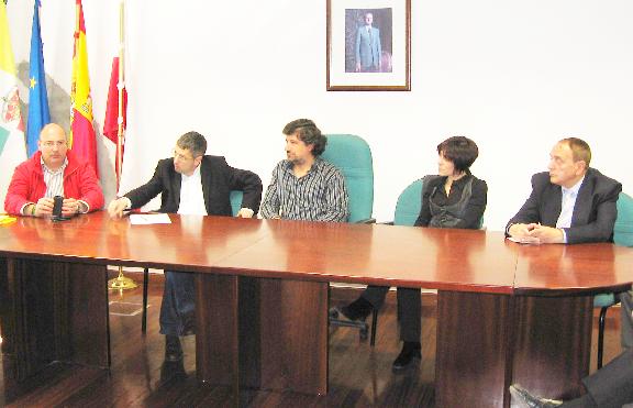 Sur de la Región: Hugo Morán garantiza el respaldo del PSOE en el Congreso al proyecto ‘País Románico’