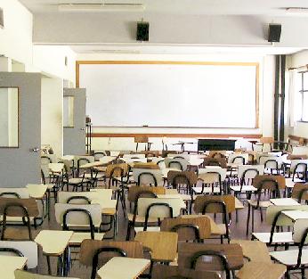 El Gobierno Regional no renueva el concierto al colegio Torrevelo por incumplir la normativa vigente