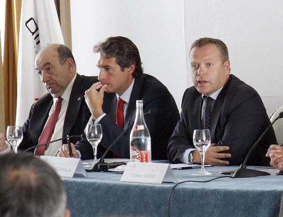 Mediavilla aboga por «reinventar» el sector público y el «papel» de las administraciones públicas
