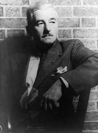 William Faulkner, fotografiado por Carl Van Vechten