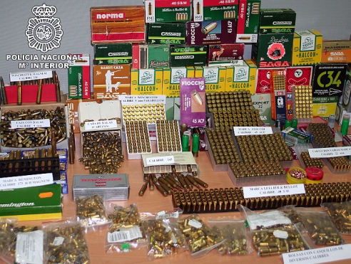 La Policía Nacional desmantela un taller ilegal para la fabricación, manipulación y venta de armas de fuego