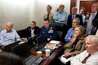 Obama decide no mostrar la fotografía del cadáver de Bin Laden (Official White House Photo by Pete Souza)