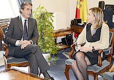 De la Serna recibe a la nueva junta directiva de la Asociación de Mujeres Empresarias