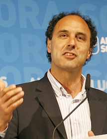  Ignacio Diego, único candidato presentado para optar a la presidencia del PP de Cantabria
