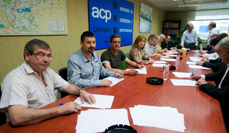 El nuevo convenio de la construcción tendrá vigencia hasta 2016 y afectará a casi 13.000 trabajadores