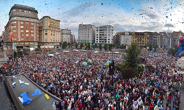 El chupinazo abre las fiestas de la Semana Grande