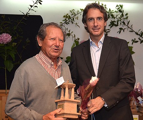 El alcalde participa en el homenaje que los vecinos del popular barrio de San Franscico han rendido a sus mayores
