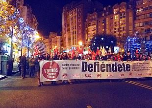 Casi dos mil personas secundan en Santander la manifestación contra los últimos recortes del Gobierno 