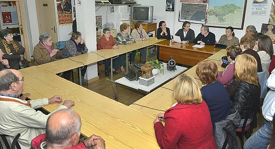 El alcalde visita grupo San Francisco