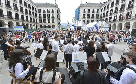 El conservatorio celebra el IX Día de la Guitarra y la Familia