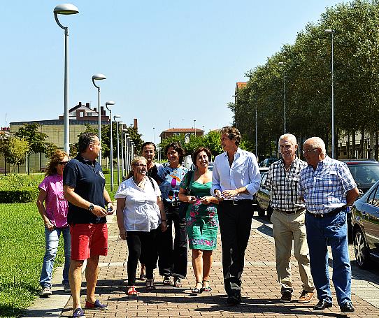 El ayuntamiento comienza a cambiar las luminarias de El Alisal