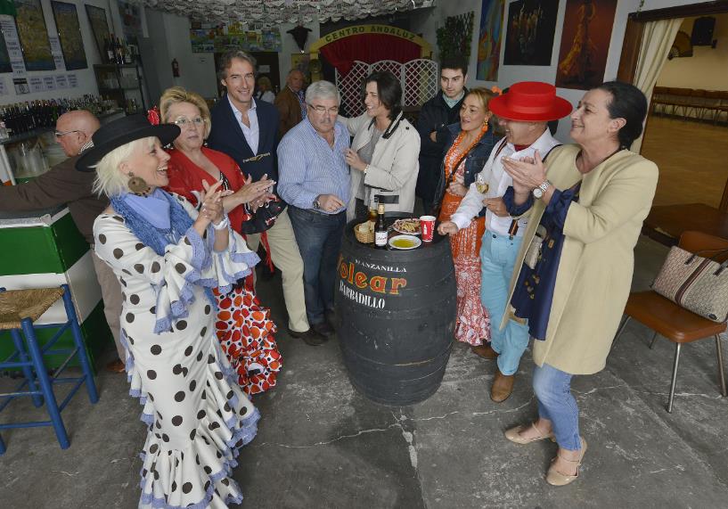 De la Serna asiste a la inauguración de la Feria de Primavera del Centro Andaluz de Santander