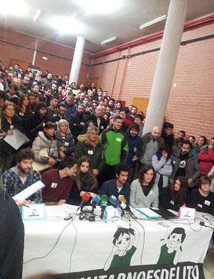  Doscientas personas apoyan a los jóvenes imputados por el escrache a Ignacio Diego