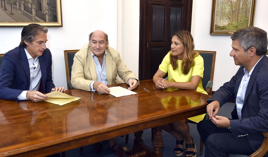 Santander destina 100.000 euros a la Fundación Caja Cantabria