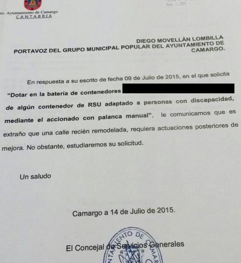  Una anciana pide un contenedor adaptado en Camargo y el Ayuntamiento responde que «es extraño que una calle recién remodelada necesite mejoras»