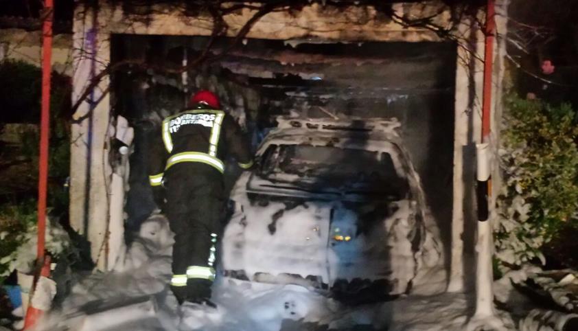 Extinguido un incendio en un garaje de Iruz, sin que haya que lamentar heridos