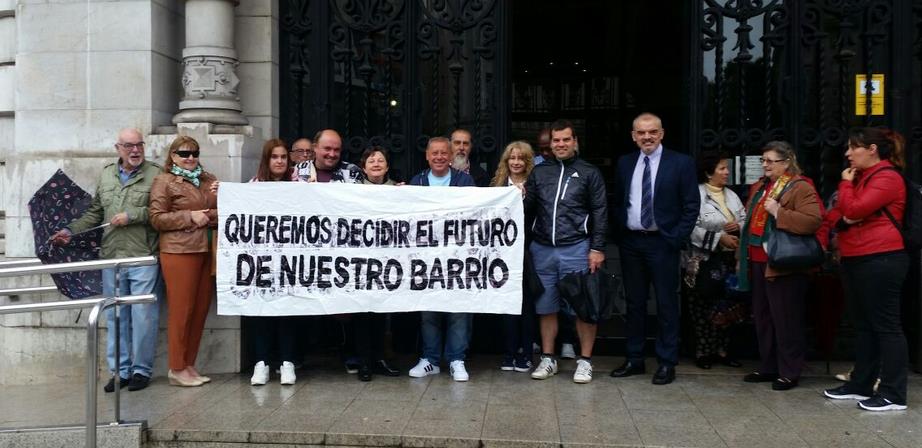 Vecinos de Antonio Cabezón y Francisco Giner de quejan del trato recibido por parte de dos concejales del PP