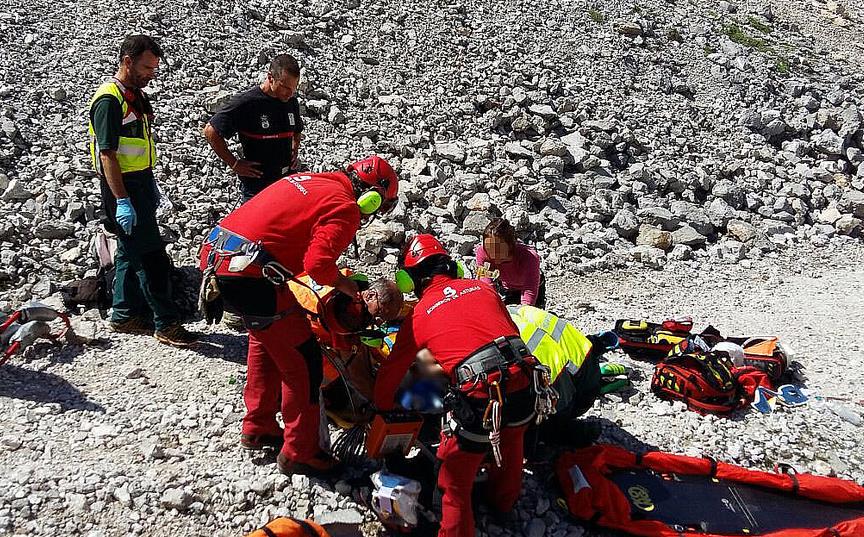 Rescatada una mujer en estado muy grave en Picos de Europa