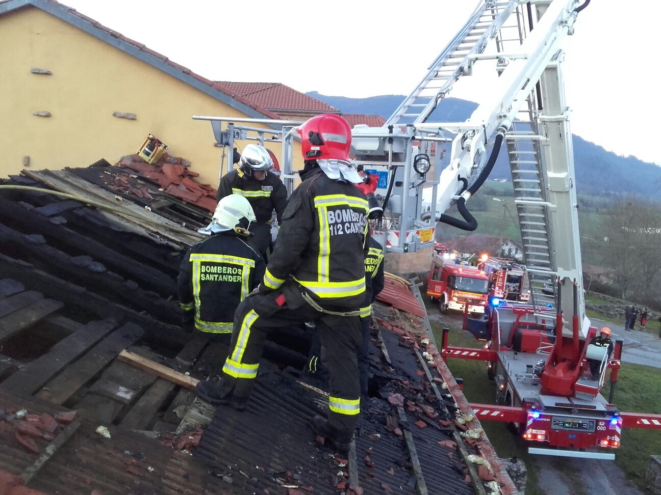 Extinguido un incendio en el convento del monasterio de La Canal de Vega