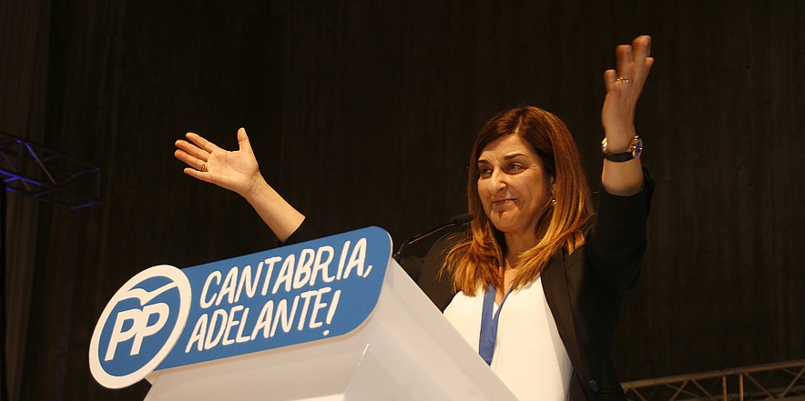 María José Sáenz de Buruaga, nueva presidenta del PP por cuatro votos de diferencia