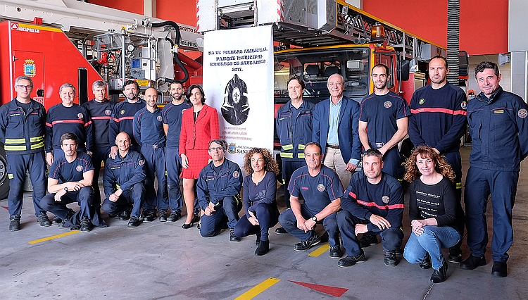  Jornada de puertas abiertas en el parque de bomberos de Santander el domingo 28 de mayo