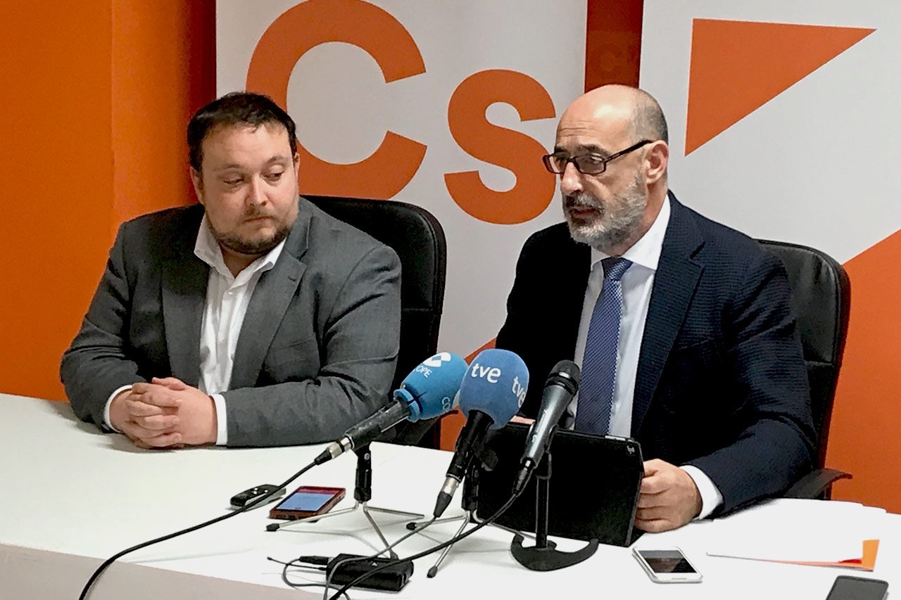 Ciudadanos negociará el Presupuesto si el Gobierno «no negocia con tránsfugas» mientras Carrancio denuncia «persecución política y campaña de desprestigio»