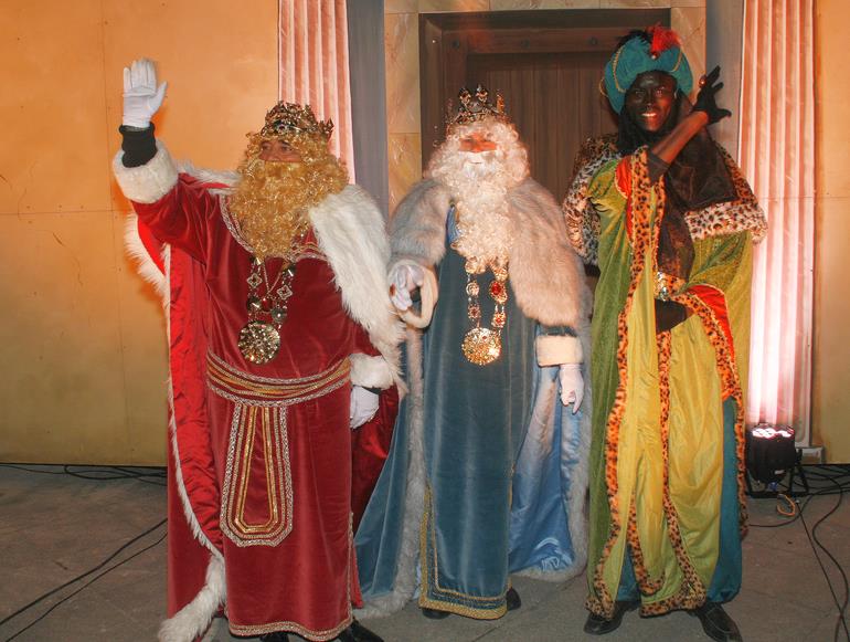 Los Reyes Magos inundarán Cantabria de ilusión - Foto: archivo CANTABRIA DIARIO / ESTORRELAVEGA - Melchor, Gaspar y Baltasar visitan Torrelavega en la Cabalgata de Reyes del año 2017