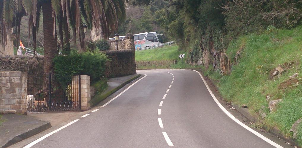 Cs Piélagos solicita que se revise la señalización de la carretera que une Arce y Boo de Piélagos para aumentar la seguridad