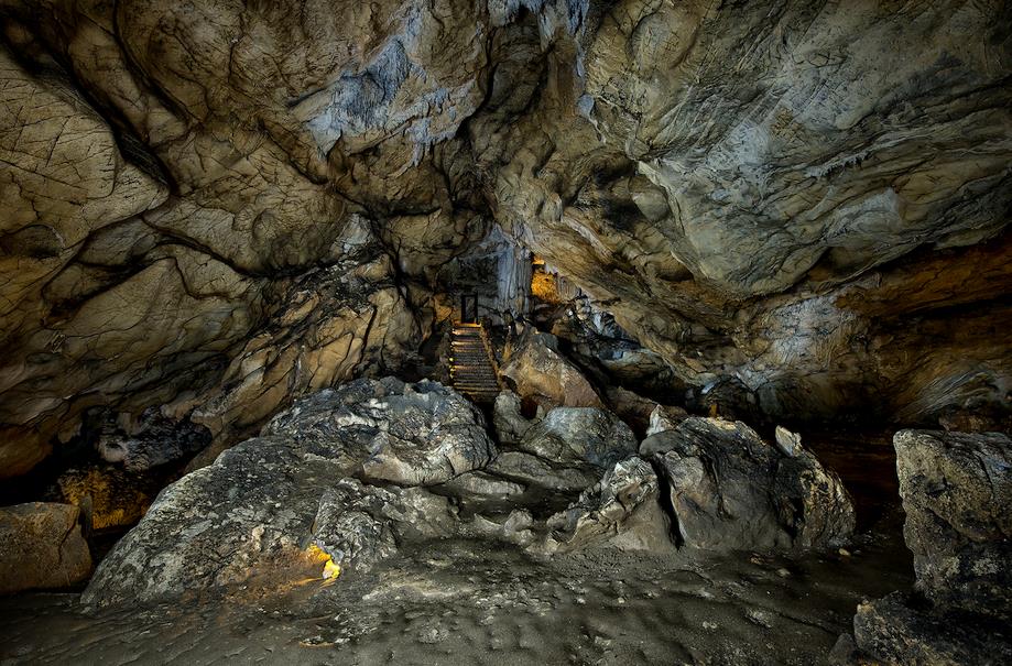 Las cuevas prehistóricas de Cantabria ilustran 60 millones de azucarillos