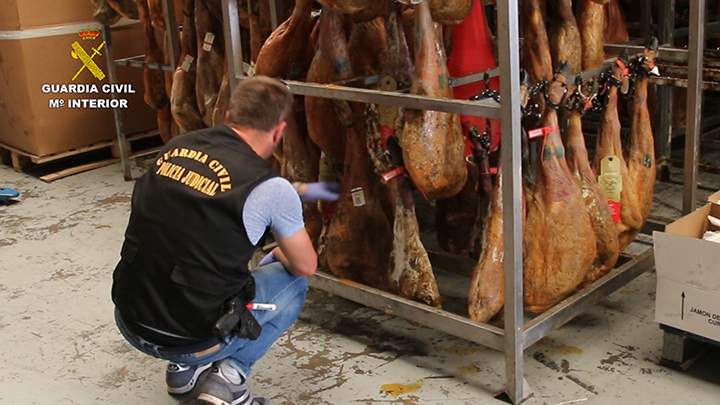 Desmantelada en Valencia una organización dedicada a la distribución de productos cárnicos en mal estado