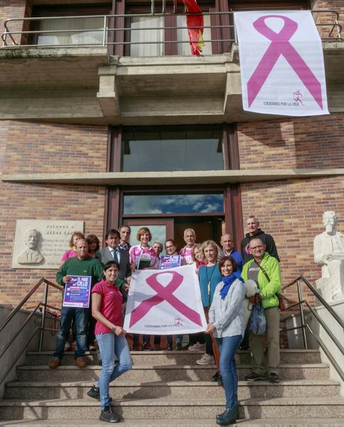 Pico Jano lucirá el gran lazo rosa contra el cáncer de mama