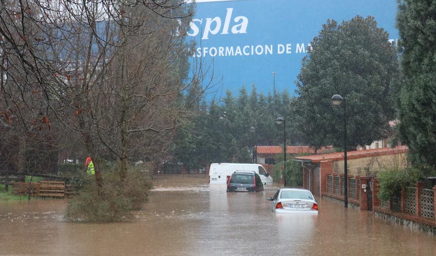  Cantabria trata de volver a la normalidad tras la “catástrofe” de las inundaciones del día de ayer