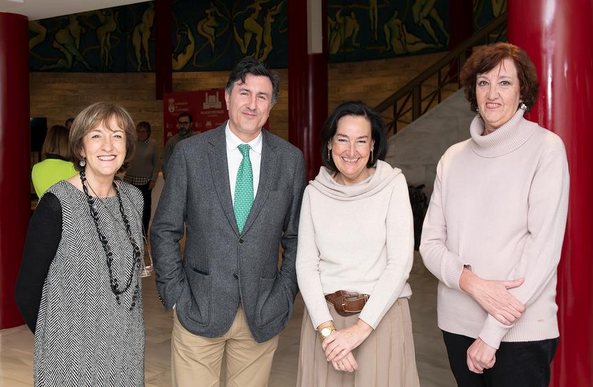 El fondo documental de Manuel de Cos se incorpora a la colección del Museo Etnográfico de Cantabria