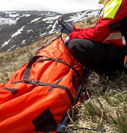 Rescatado un senderista accidentado en Lunada