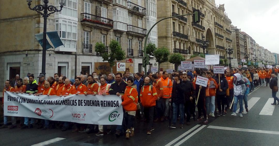 Santander acoge una manifestación por el futuro de SIDENOR