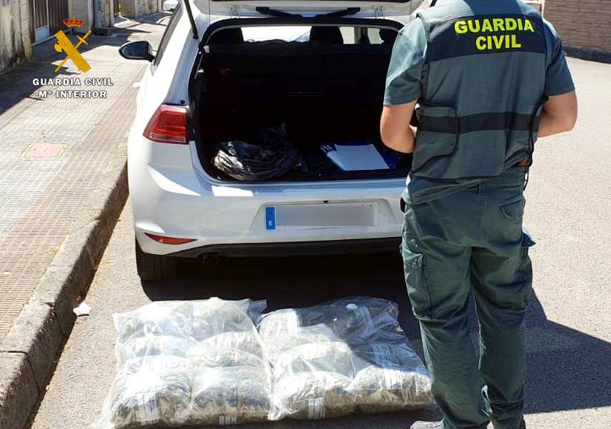 La Guardia Civil detiene a un hombre en Adal Treto con más de 14.000 gramos de marihuana