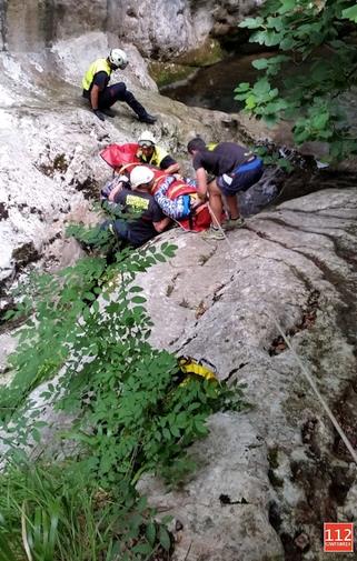 Rescatado un hombre herido mientras realizaba barranquismo en el barranco de Navedo, en Peñarrubia