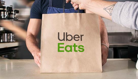 La precariedad laboral de Uber llega a Santander con su ‘app’ de comida a domicilio