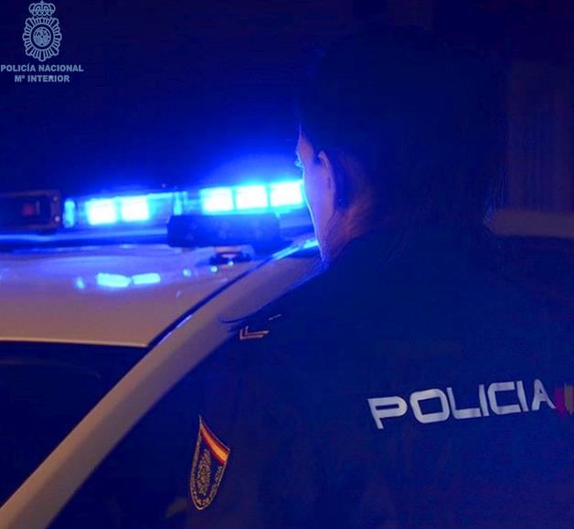 La Policía Nacional detiene a un hombre por robo con violencia en dos establecimientos del centro de Santander