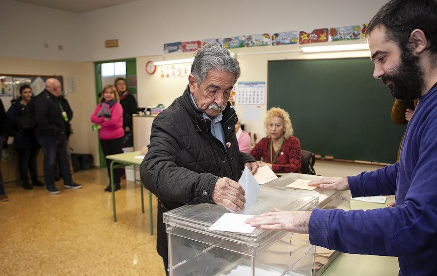 Revilla anima a votar pese a “la decepción y la climatología” y espera "un gran resultado" para el PRC