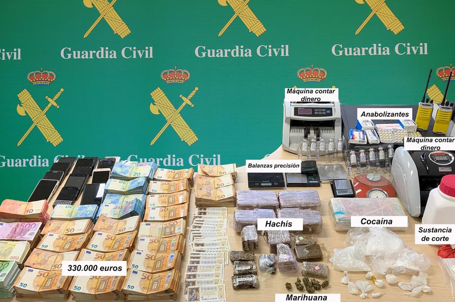  La Guardia Civil desarticula un grupo criminal dedicado al tráfico de drogas en Cantabria y Bizkaia