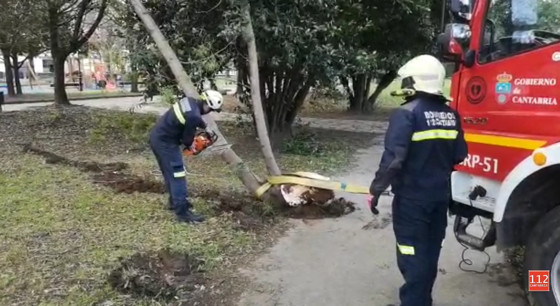 El Centro de Atención de Emergencias 112 coordina 81 incidencias por vientos