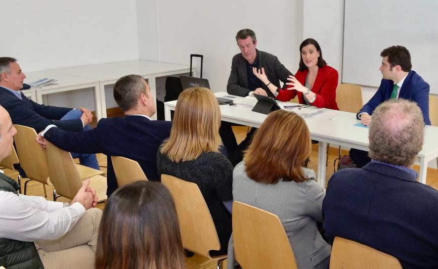 Santander da el pistoletazo de salida al II Pacto por el Empleo en una primera reunión con 33 entidades