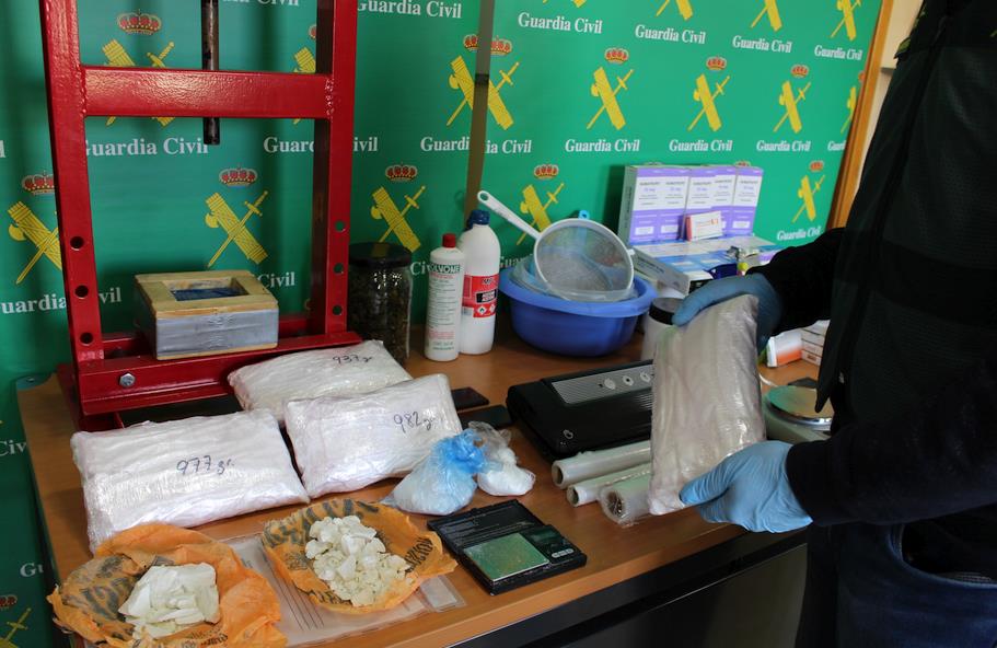 La Guardia Civil desarticula una organización criminal dedicada al tráfico de drogas en Cantabria