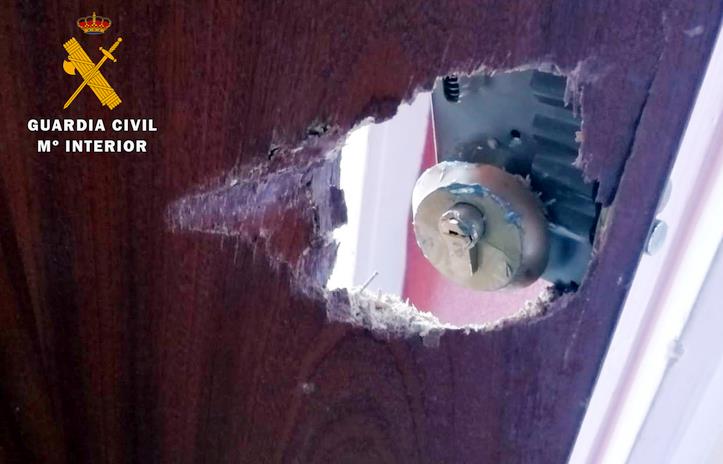 Detenido ‘in fraganti’ cuando intentaba robar en una vivienda de Guarnizo