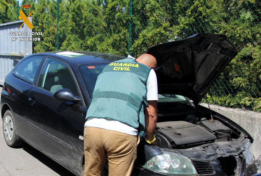 La Guardia Civil investiga al hombre que atropelló a tres jóvenes y se dio a la fuga