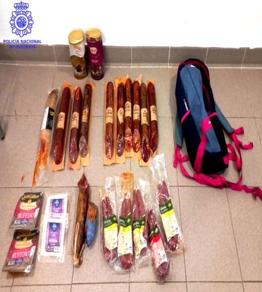 Detenido infraganti por robar en una tienda de embutidos de Santander